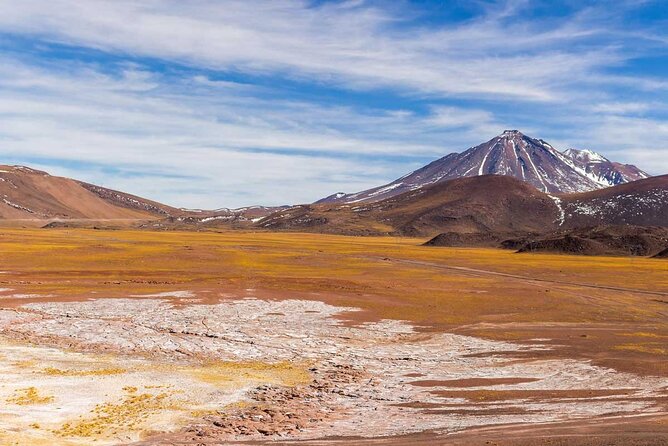 1-Day Tour Altiplanic Lagoons and Piedras Rojas and Laguna Chaxa - Two hours at Piedras Rojas