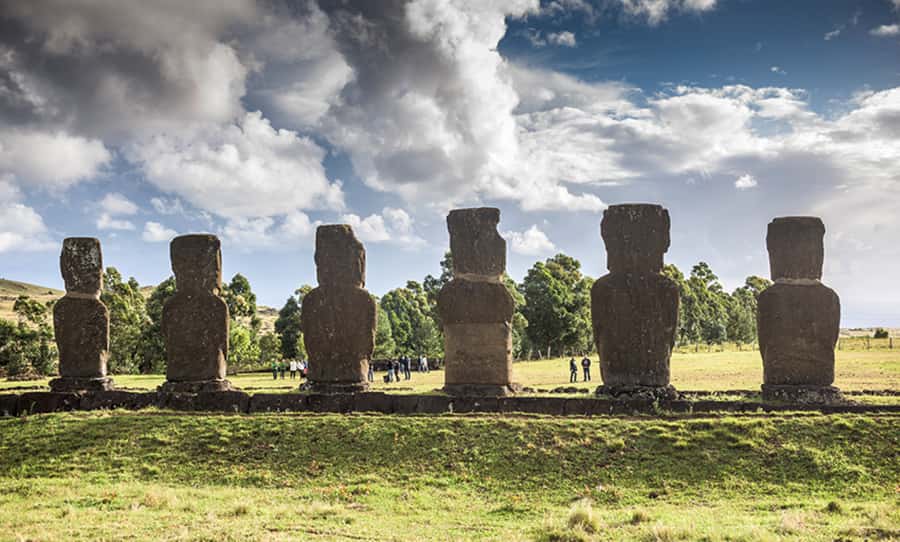 2 Half Days & 2 Full Days Private Tours | OPTION B - Day three: trekking, Ahu Akivi, and Puna Pau