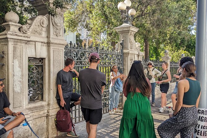 3 Hours Santiago Blend Walking Tour - Fine Arts Museum and Forestal Park: an elegant beginning