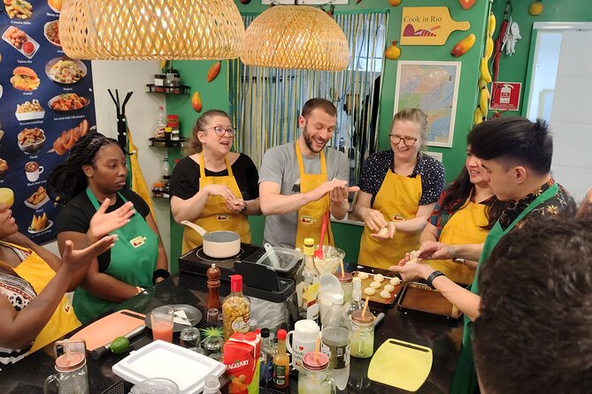 4h Cooking Class in Santiago with 8 Recipes & Bottomless Drinks - Learning through stories, humor, and local guidance