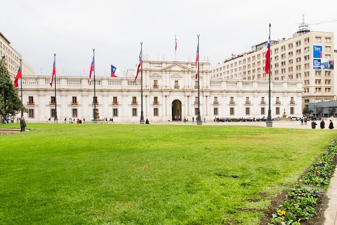 A City Tour Walking through the Unforgettable Santiago - Plaza de Armas and Chilean identity