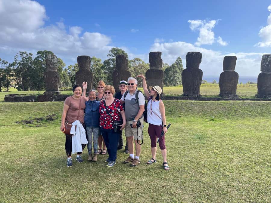 Adventures in Rapa Nui: High-quality tourism with Easter Island Your Tour. - What the $200 price really buys