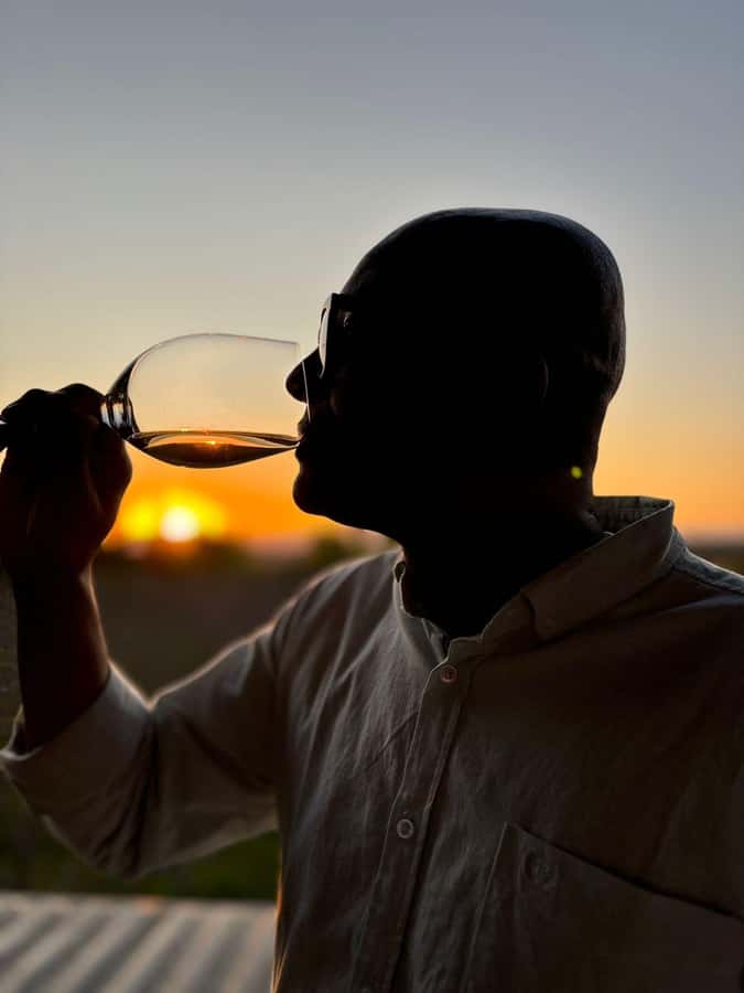 Alyan Family sunset winery - Dinner, more wine, and the winery shop