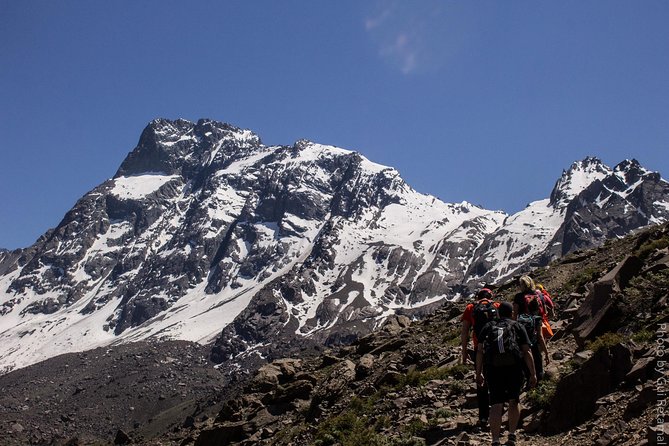 Andes Day Volcano 8K - Cajón del Maipo - Cajón del Maipo: The Gateway to the High Andes