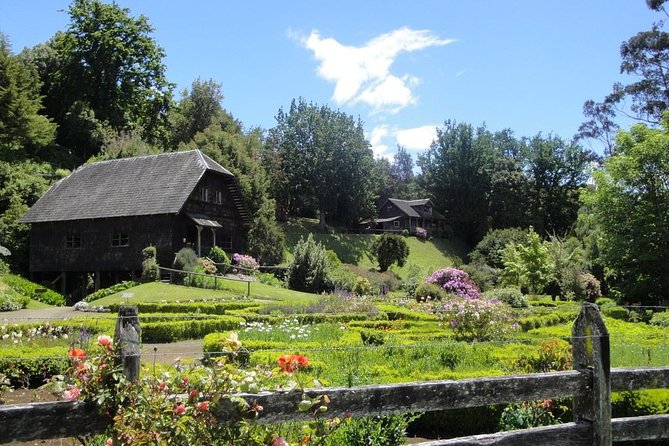 Around Llanquihue Lake Private Puerto Varas or Puerto Montt - Frutillar, German houses, and a choice by the water