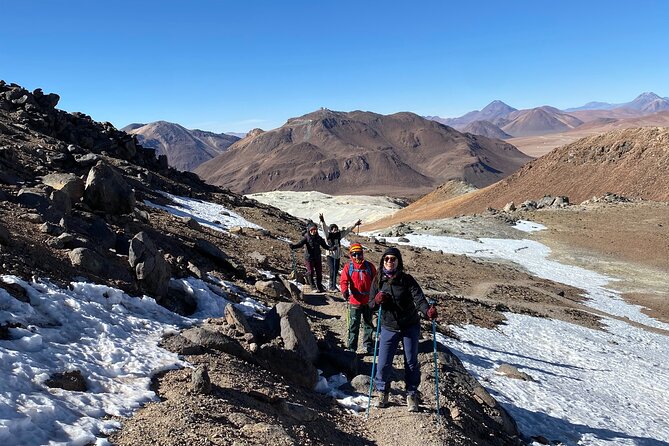 Ascent of Toco Volcano - The summit reward: wide views and a personal ceremony