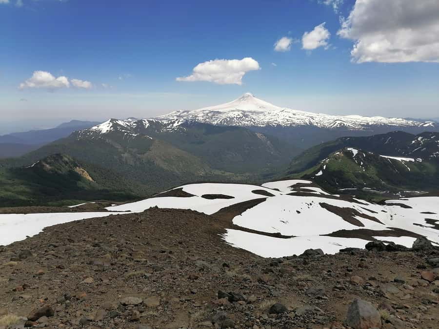 Ascent to Quetrupillán volcano 2370masl, from Pucón - Through the forest and toward the snow