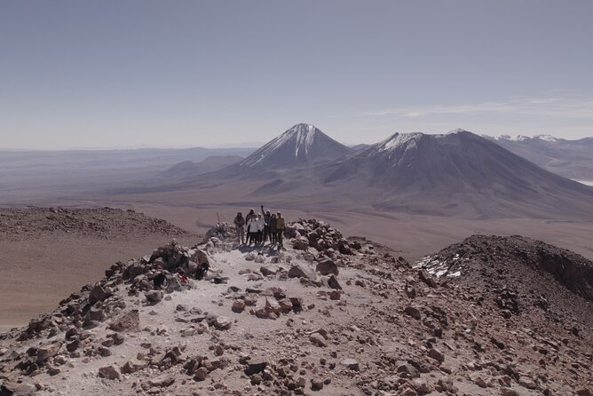 Ascent to the extinct Cerro Toco Volcano at 5600 meters high - Who Should Choose This Ascent?