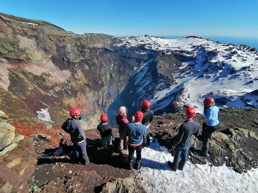 Ascent to Villarrica volcano 2,847masl, from Pucón - Key points before you book