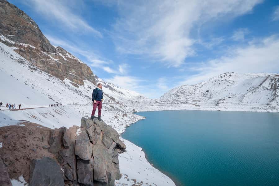 CAJON DEL MAIPO + EL YESO RESERVOIR + PICNIC TOUR - The breakfast stop sets the tone