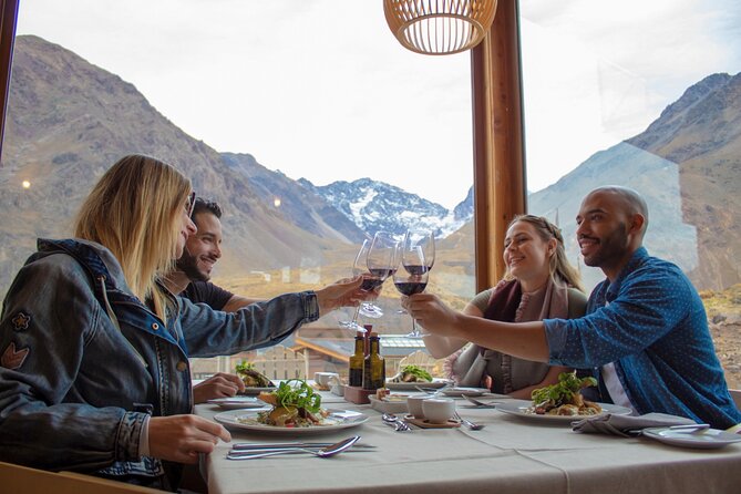 Cajon del Maipo : El Yeso & Spa Reservoir River Sanctuary - El Yeso Reservoir delivers the best views