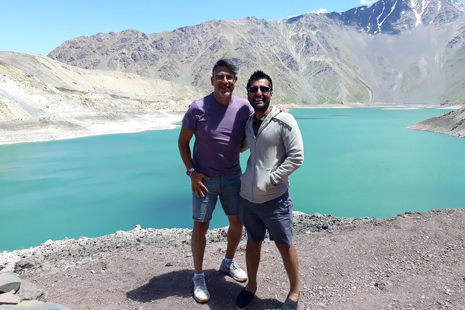 Cajon del Maipo - Embalse el Yeso LGBT+ - Embalse El Yeso and the short photo stop