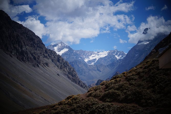 Cajón del Maipo, spa, barbecue, 4x4 cars and small groups. - Three hours at Valle de Colina hot springs
