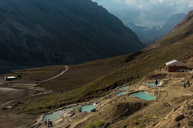 Cajón del Maipo, spa, barbecue, 4x4 cars and small groups. - The short stop at Las Melosas