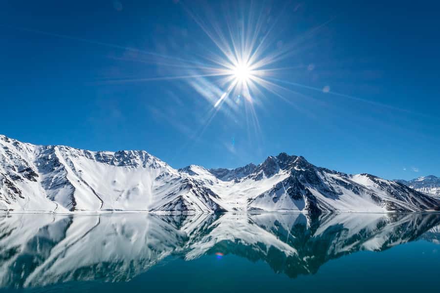 CAJON DEL MAIPO TOUR + TERMAS COLINA + EMBALSE EL YESO AND PICNIC - A Chilean picnic with wine