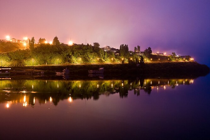 Chiloé Island Full Day Experience Castro, Ancud, Dalcahue & Lunch - The small vehicle issue you should take seriously