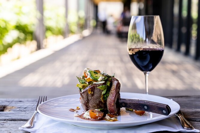 Colchagua Full day Luxury wine tour - Is $710 per person a fair price?