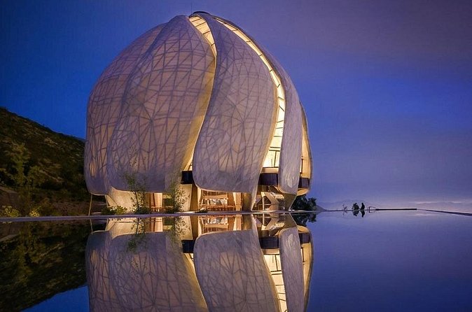 Cousiño Macul Vineyard and Bahai Temple Cultural Tour with Wine - Is $94 a fair price?