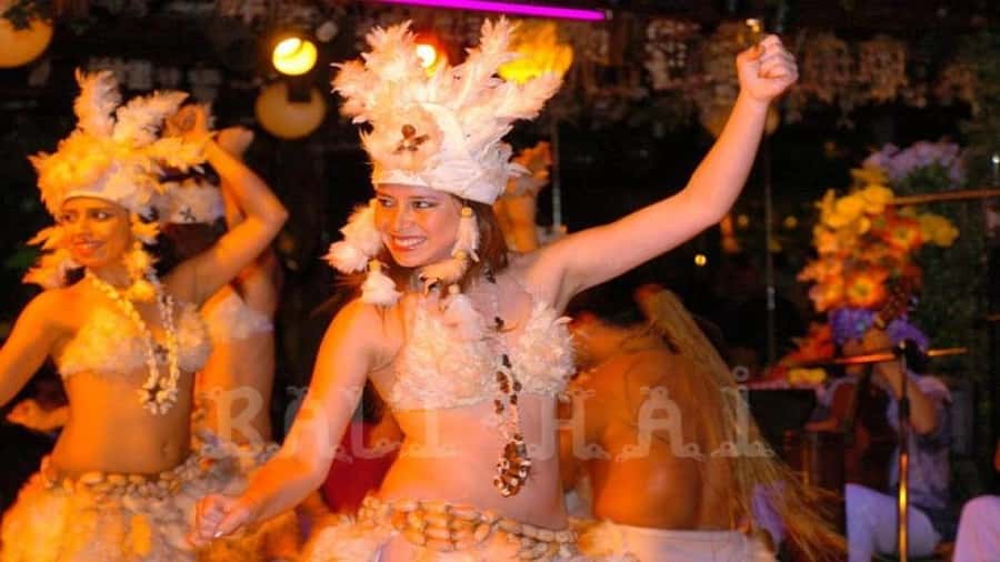 Dinner Show in Bali Hai with Wine refill and transportation - What the Bali Hai evening is really about