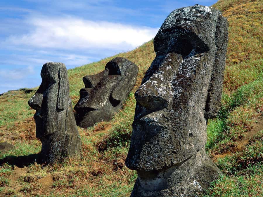 Easter Island: 2 Full Days Private Tour - Caves and less familiar corners