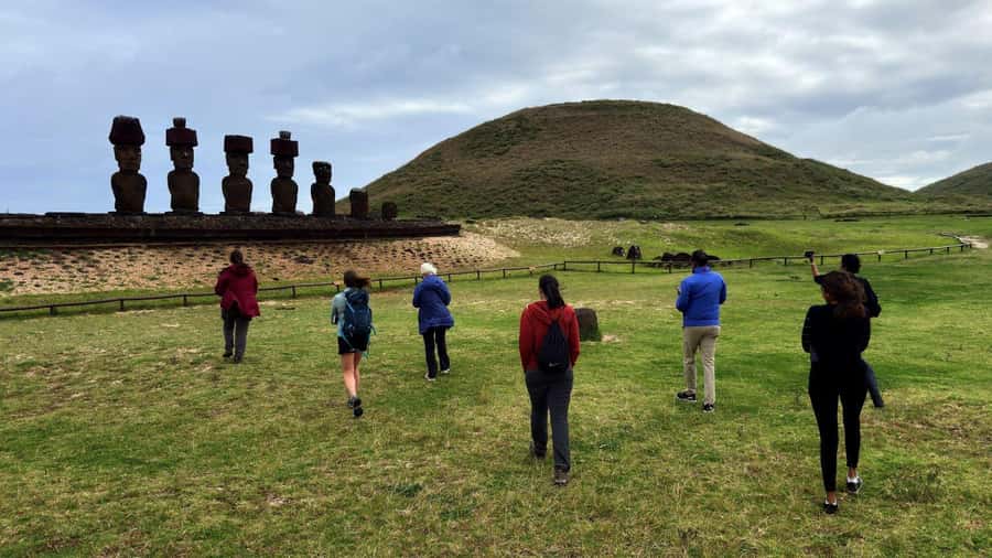Easter Island: Full-Day Tour to Anakena - Why this full-day route works so well