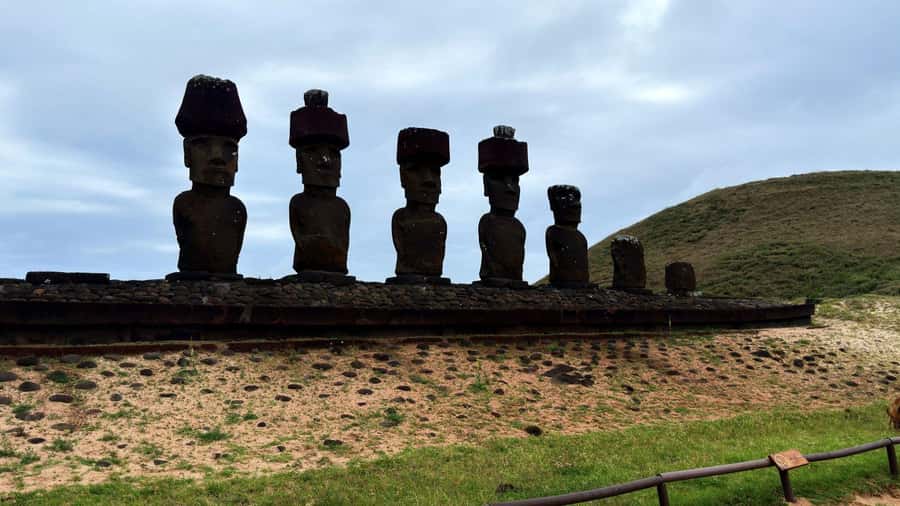 Easter Island: Full-Day Tour to Anakena - Ahu Akahanga and the first look at the moai sites