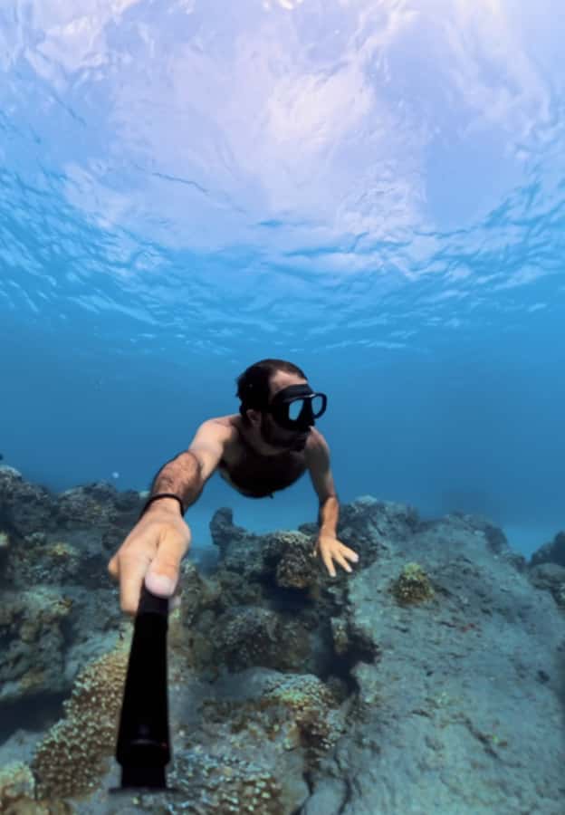 Easter island: Snorqueling tour on coral reefs - Coral, fish, and the island’s underwater character