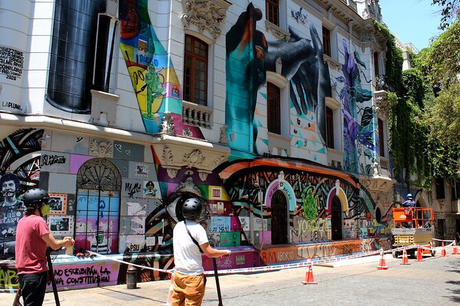 Electric Scooter City Tour ~ Discover Downtown - Santiago - Plaza de Armas in seven minutes