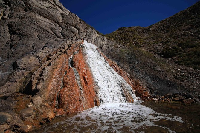 Embalse el Yeso and Termas del Plomo in semi-private 4x4 - Who should book this mountain day?