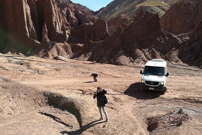Excursion to Rainbow Valley and Petroglyphs, Yerbas Buenas - The 7:00 a.m. start and the cold