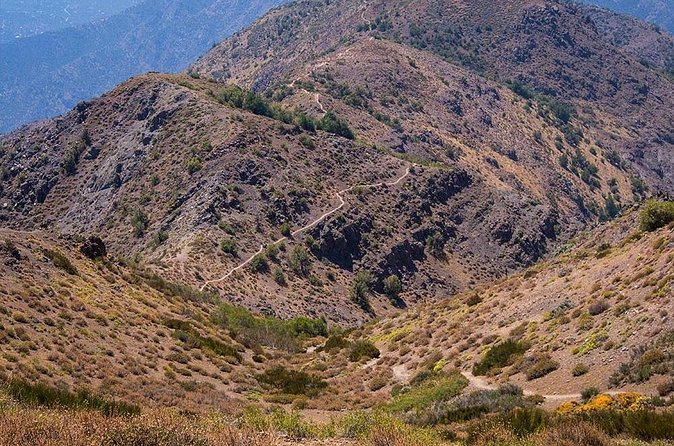 Experience Wildlife Encounter in Provincia Mountain of Chile. - The final push toward the 9,000-foot summit