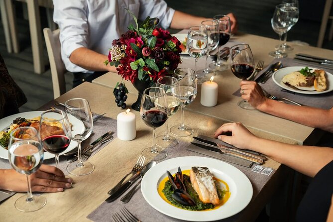 Experiencia Nocturna Casillero del Diablo + Cena - A sparkling welcome in the gardens