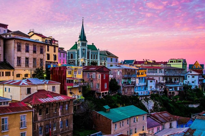 Famous Valparaíso! Premium Walking Tour with a Native Guide - What is included for $40