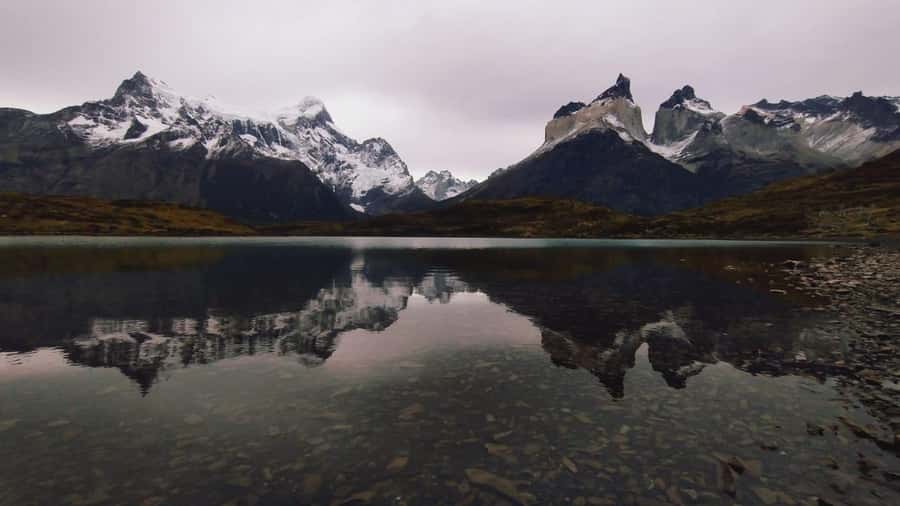 From El Calafate: Torres del Paine Full Day Tour - First Views: Lago Sarmiento and Saltos del Río Paine