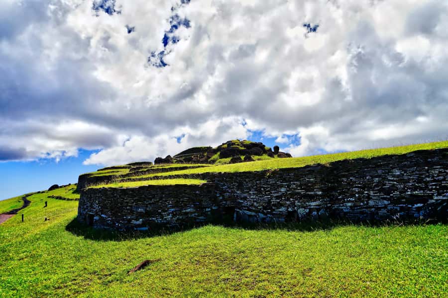 From Hanga Roa: Easter Island Highlights 2-Day Tour - Day one: the southern coast and the island’s greatest moai sites