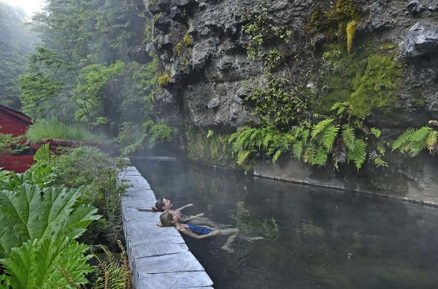 From Pucón: Geometric Hot Springs - The 86-kilometer road from Pucón