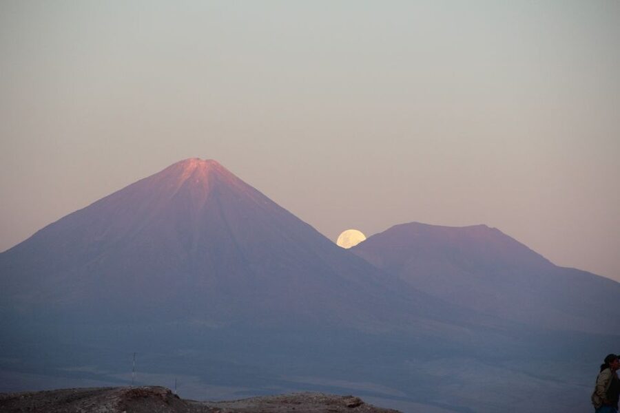 From San Pedro de Atacama: The Salt Flats Route, Full day - Guide quality can shape the whole morning