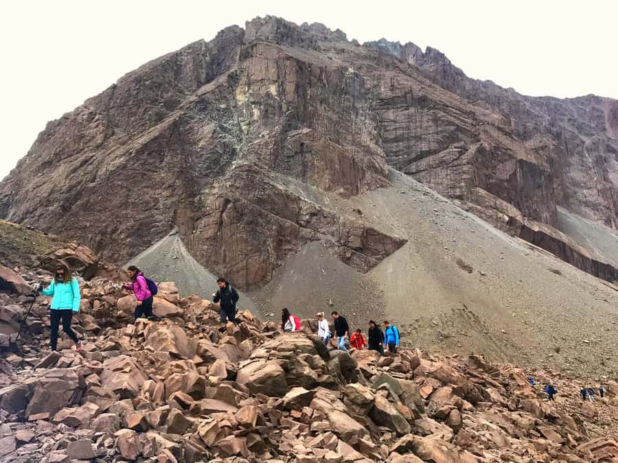 From Santiago: Cajón del Maipo and Volcán San José Hike 8K - How hard is the 8-kilometer route?