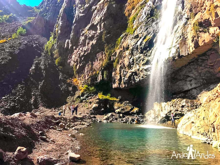 From Santiago: Cajón del Maipo and Volcán San José Hike 8K - Guides who make the day work