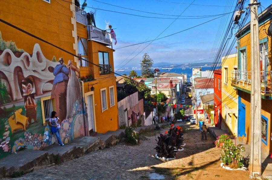 From Santiago: Valparaiso and Viña del Mar Day Tour - What the $45 price really covers