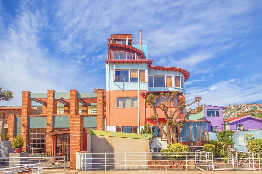 From Santiago: Vineyard, Valparaíso, and Viña del Mar Tour - Why this day trip works from Santiago