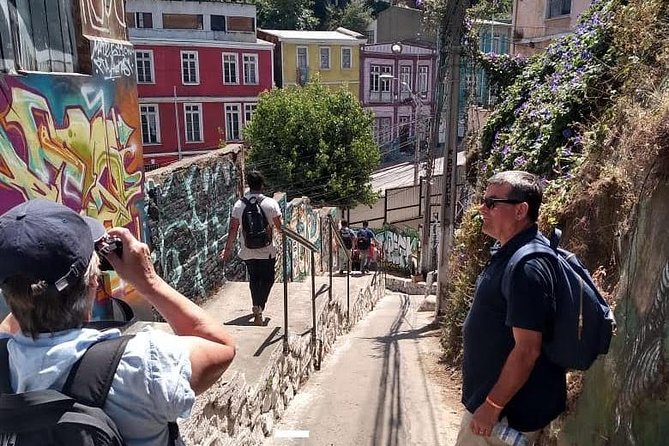 Full Day Private Walking Tour with a Native Guide & Public Transport - Why a private day makes sense in Valparaíso