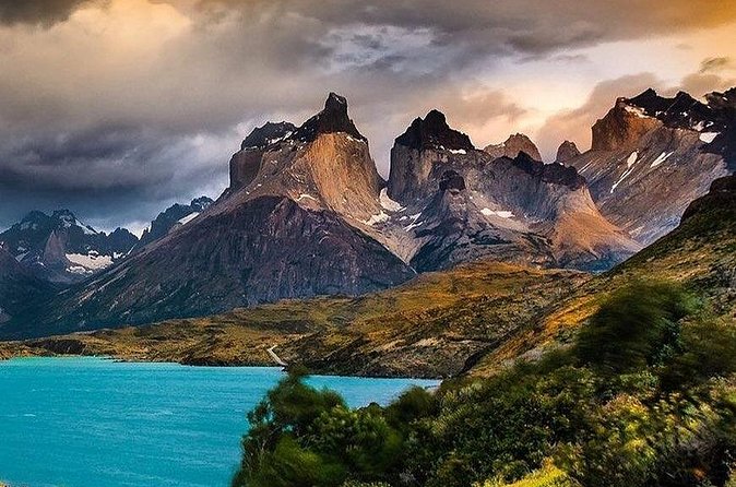 Full Day Torres del Paine Tour - Laguna Amarga and Sarmiento Lake on the return