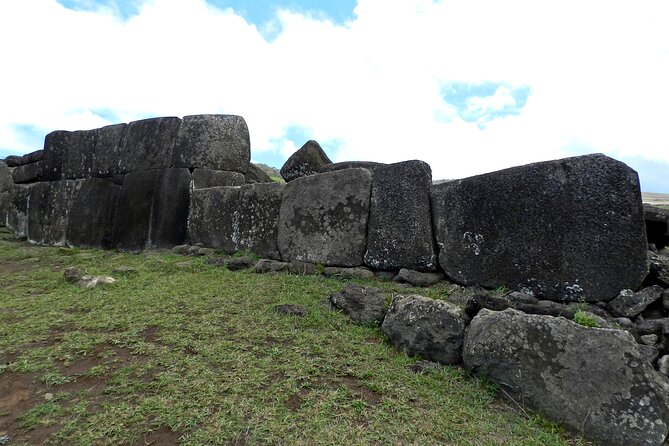 Full Day Tour in Rapa Nui - Ahu Akivi and the seven Moai facing the sea