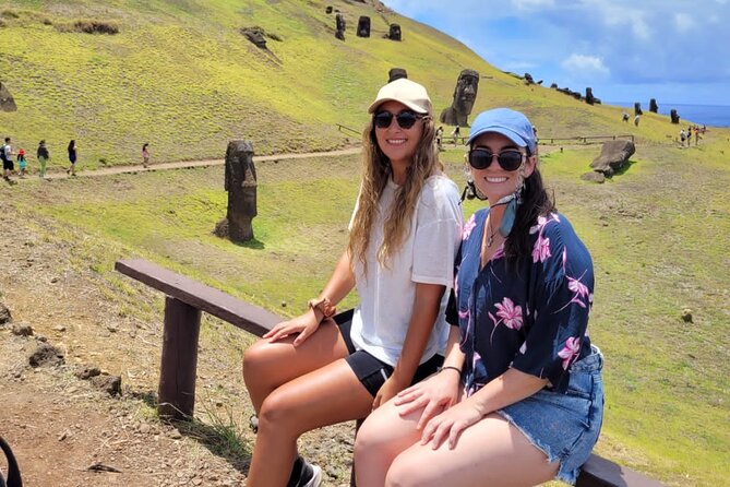 Full Day Tour to the Emblematic Sites in Rapa Nui - Orongo and Rano Kau: ceremony above a volcanic crater