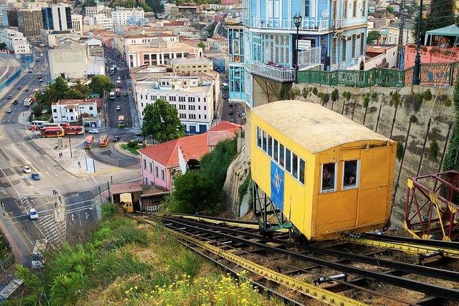 Full day Tour Viña del Mar & Valparaiso Highlights from Santiago - How the two cities work together