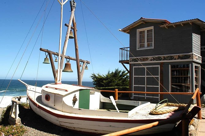 Full Day Trip to Isla Negra, Pomaire & Undurraga Vineyard - Small Group - Key points at a glance