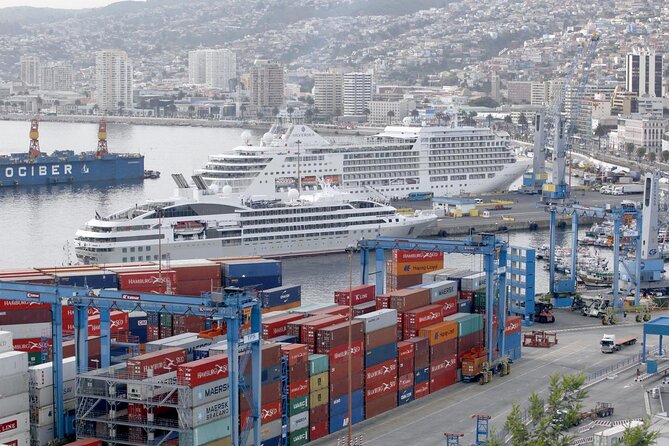 Full day Vina del Mar and Valparaiso experience - Vina del Mar Casino and Renaca Beach