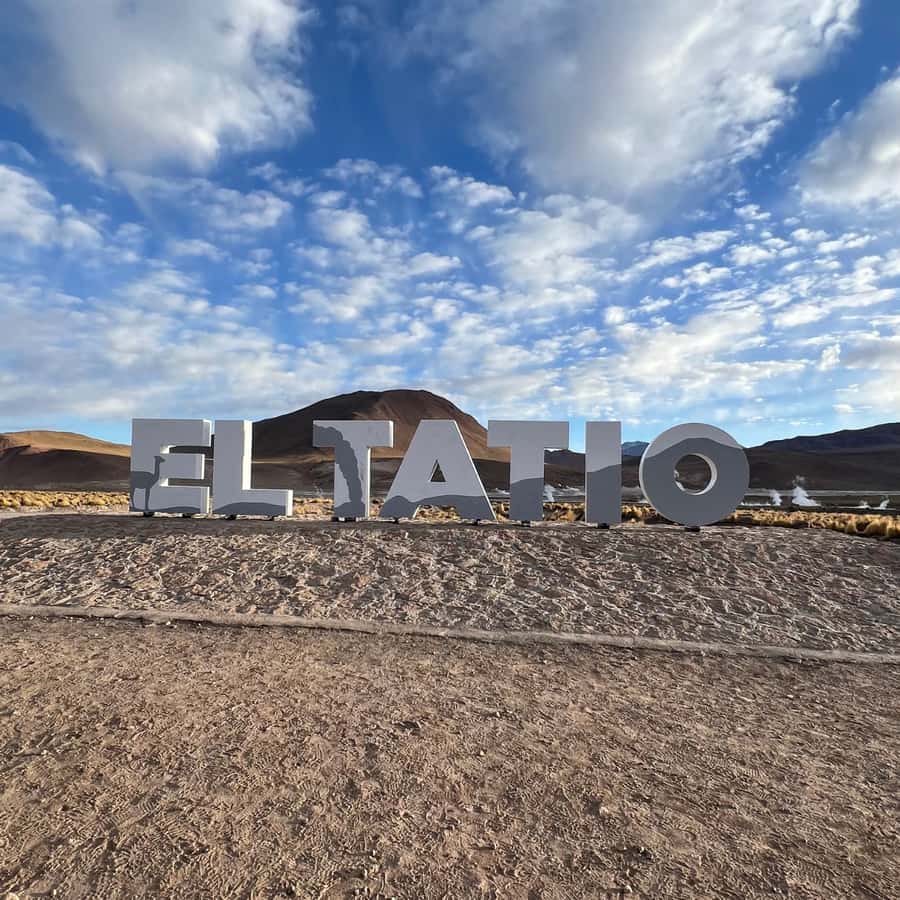 Geysers del Tatio: Sunrise and breakfast in Atacama - Coffee, breakfast, and a useful warm-up