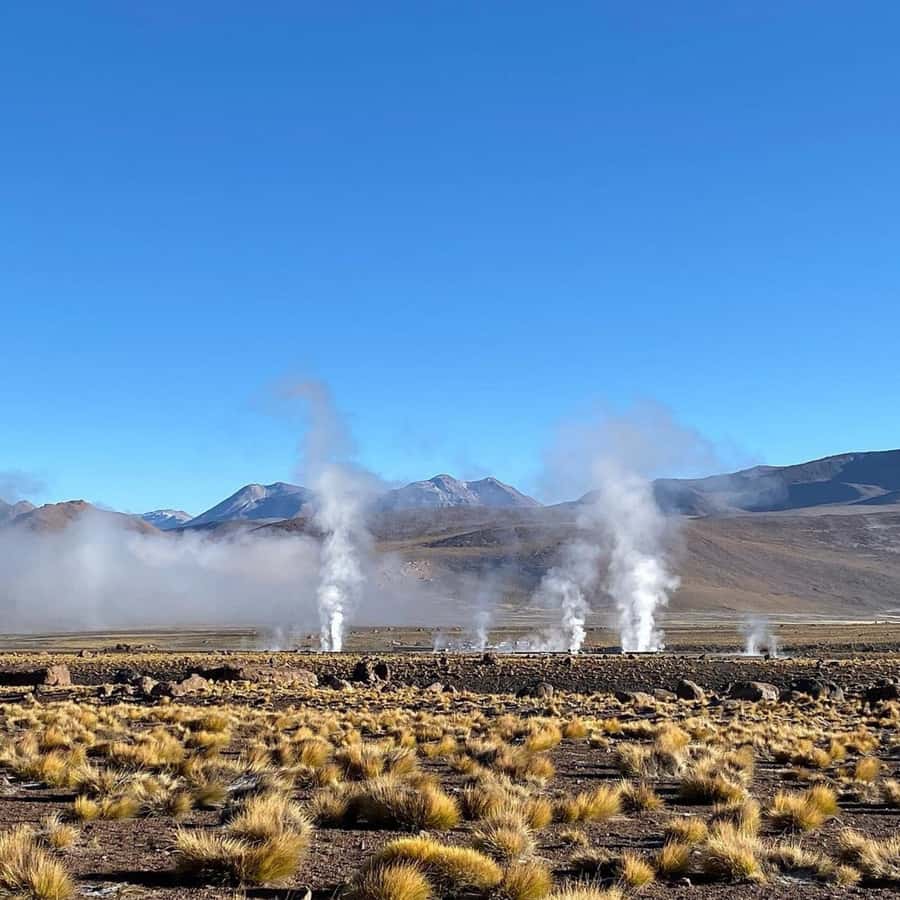 Geysers del Tatio: Sunrise and breakfast in Atacama - Following the Putana River through dry country